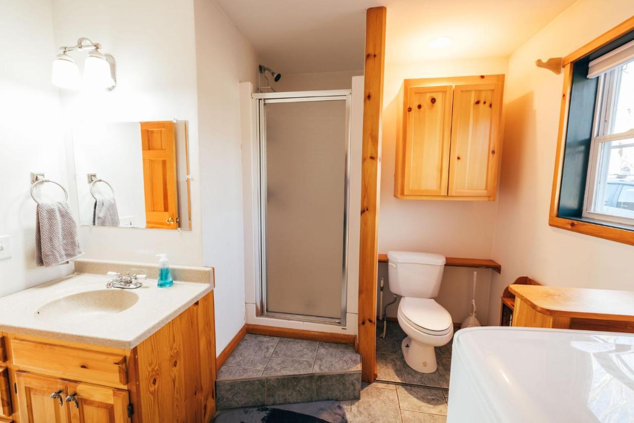 Ski Chalet W-Hot Tub, Only 3 Min To Sunday River Ski Lifts! เบเธล ภายนอก รูปภาพ