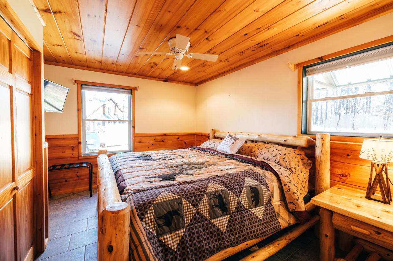 Ski Chalet W-Hot Tub, Only 3 Min To Sunday River Ski Lifts! เบเธล ภายนอก รูปภาพ